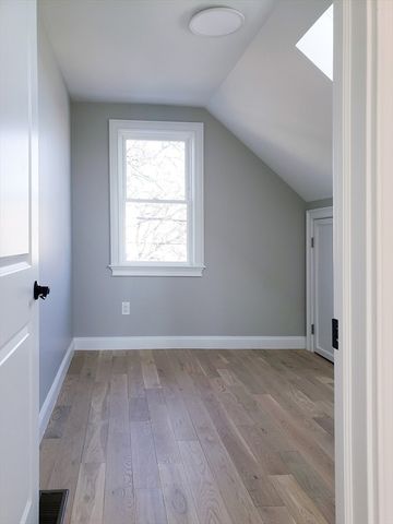 97 Trenton 2, Boston, MA 02128