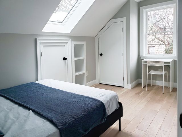 97 Trenton 2, Boston, MA 02128