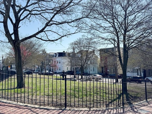 97 Trenton 2, Boston, MA 02128