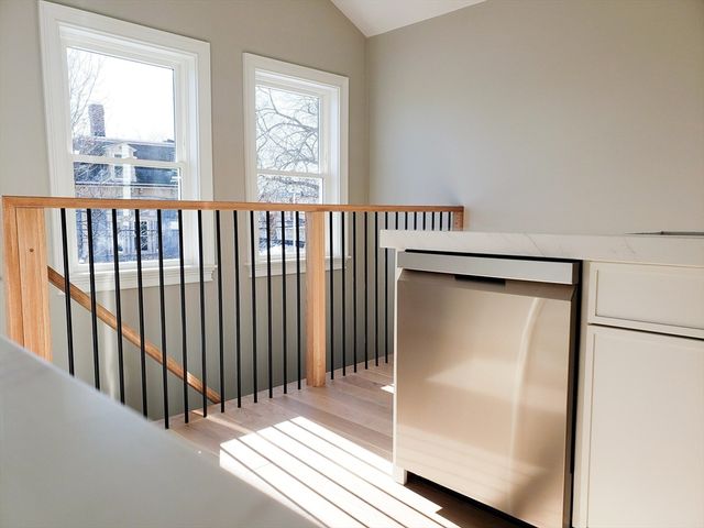 97 Trenton 2, Boston, MA 02128