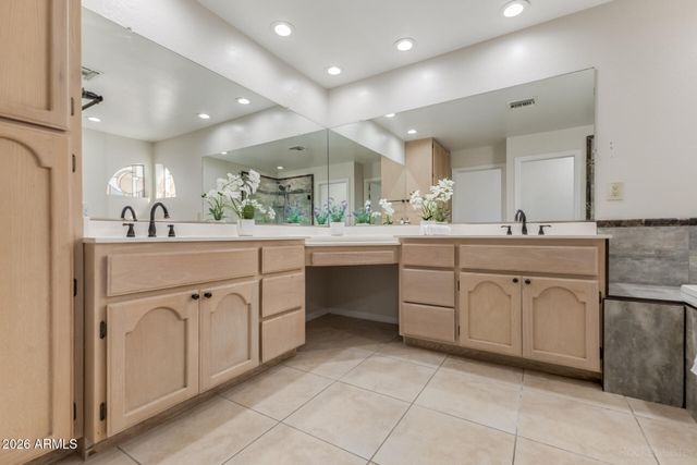 5116 E WETHERSFIELD Road, Scottsdale, AZ 85254