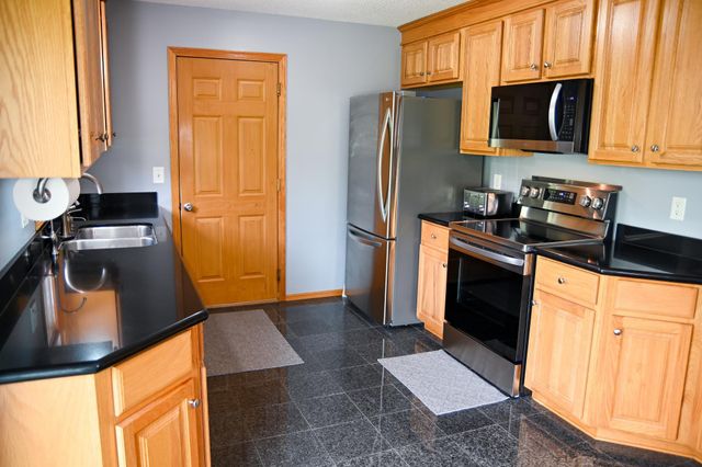 8486 88th Street S, Cottage Grove, MN 55016