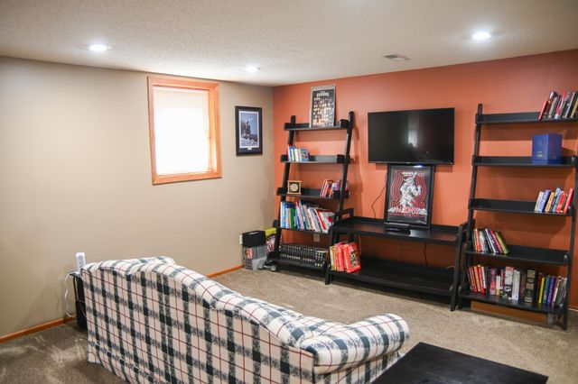 8486 88th Street S, Cottage Grove, MN 55016