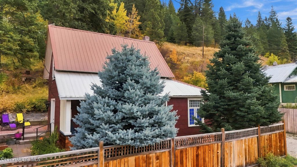 511 HUNTER ST, Mullan, ID 83846 photo 3