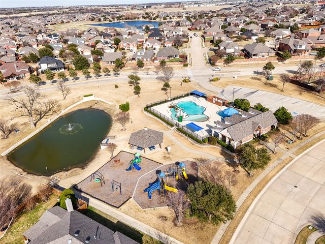 425 Dartmoor Drive, Celina, TX 75009