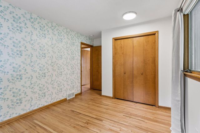 3413 Ensign Avenue N, New Hope, MN 55427