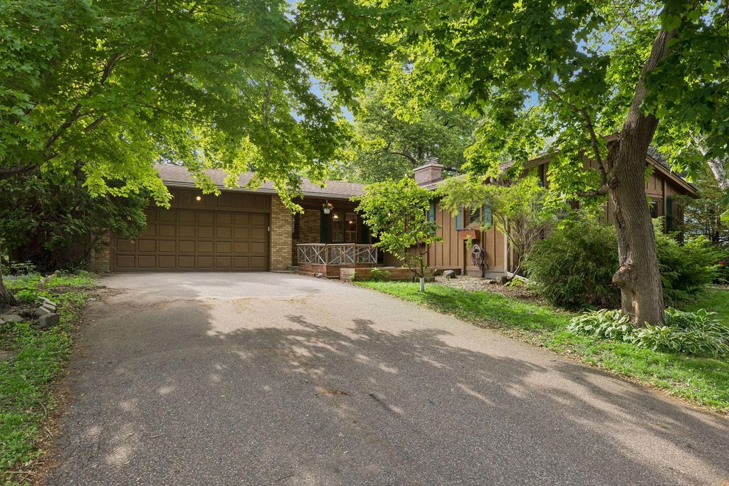 3413 Ensign Avenue N, New Hope, MN 55427