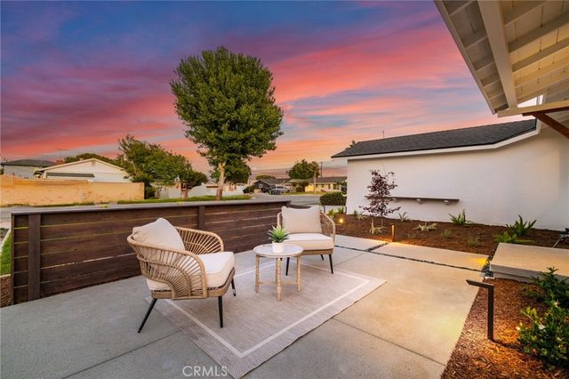 15801 Carrie Lane, Huntington Beach, CA 92647