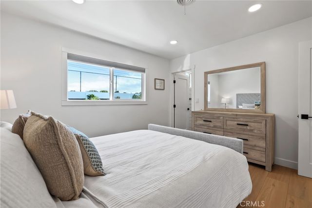 15801 Carrie Lane, Huntington Beach, CA 92647