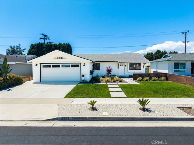 15801 Carrie Lane, Huntington Beach, CA 92647