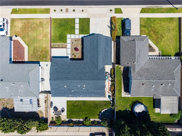 15801 Carrie Lane, Huntington Beach, CA 92647