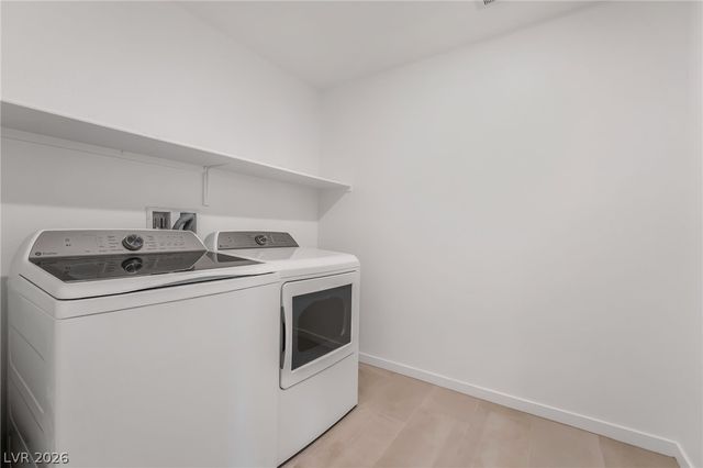 894 Cadence View Way, Henderson, NV 89011