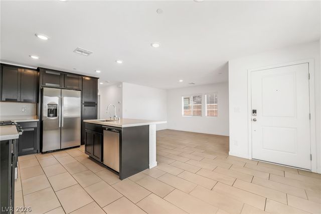 894 Cadence View Way, Henderson, NV 89011