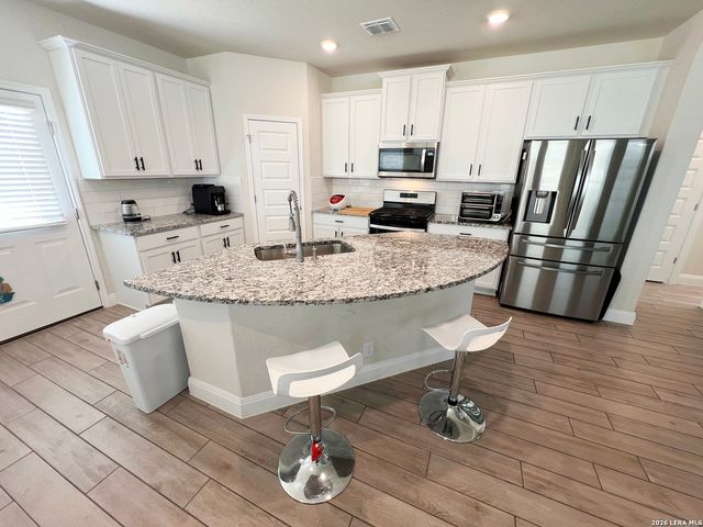 14008 NOLAN FALLS RD, San Antonio, TX 78253
