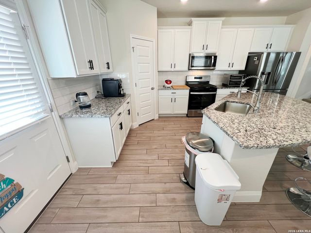 14008 NOLAN FALLS RD, San Antonio, TX 78253