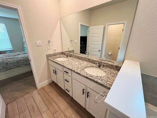 14008 NOLAN FALLS RD, San Antonio, TX 78253
