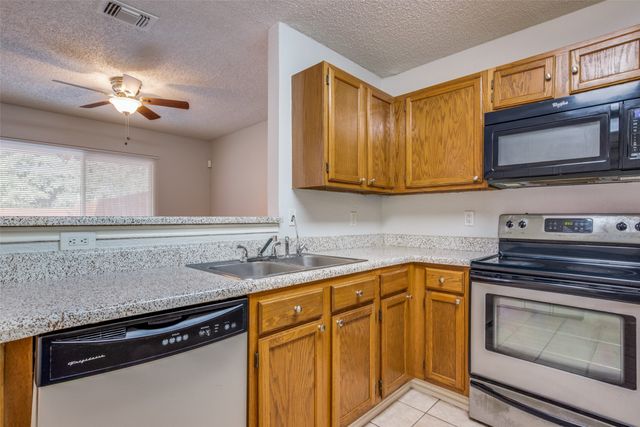 1033 Garden Trail, Mesquite, TX 75149
