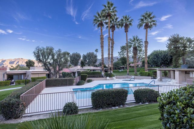 72487 Rolling Knoll Drive, Palm Desert, CA 92260