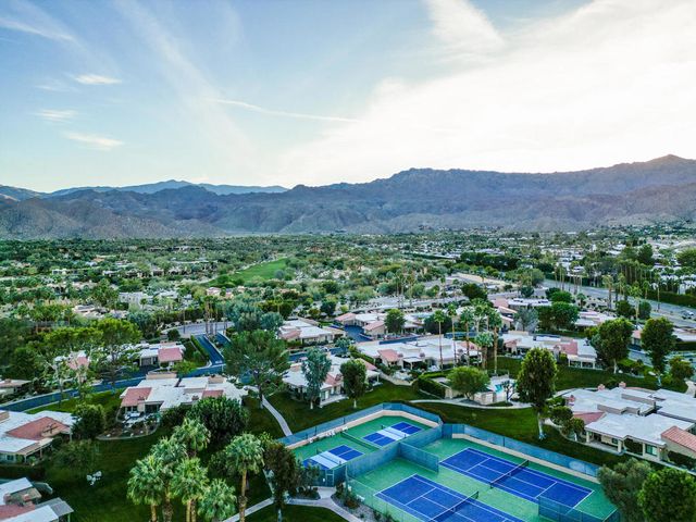 72487 Rolling Knoll Drive, Palm Desert, CA 92260