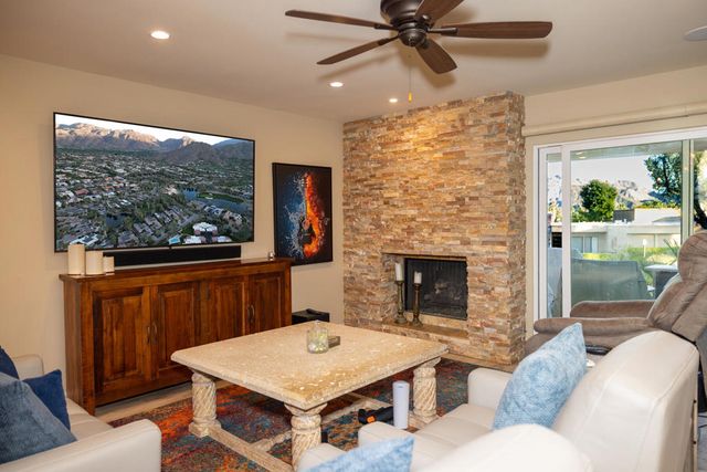 72487 Rolling Knoll Drive, Palm Desert, CA 92260