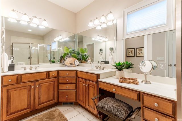 2150 Long Cove Circle, Newburgh, IN 47630