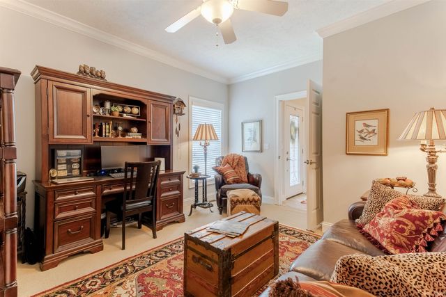 2150 Long Cove Circle, Newburgh, IN 47630