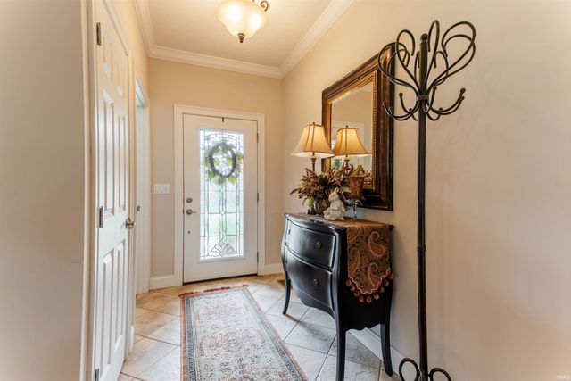 2150 Long Cove Circle, Newburgh, IN 47630