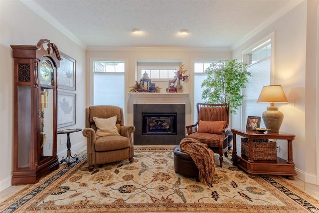 2150 Long Cove Circle, Newburgh, IN 47630