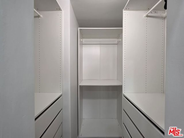 2310 Oak Street, Santa Monica, CA 90405