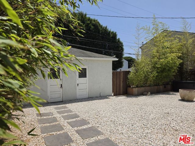 2310 Oak Street, Santa Monica, CA 90405