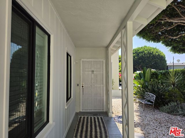 2310 Oak Street, Santa Monica, CA 90405