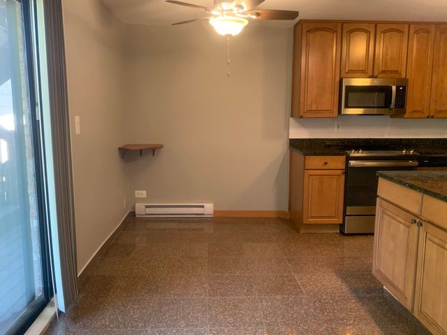 4424 Arbor Circle 3, Downers Grove, IL 60515