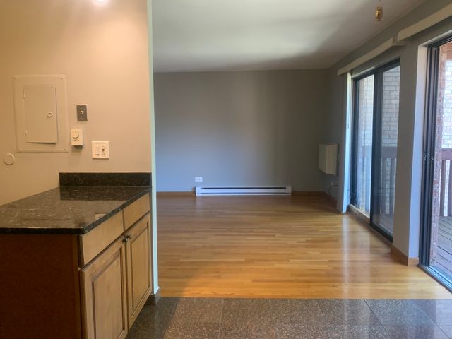 4424 Arbor Circle 3, Downers Grove, IL 60515