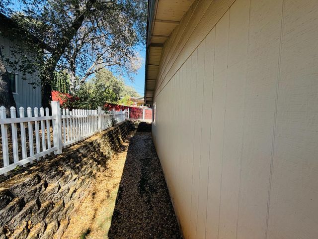 3718 Cambridge Rd, Cameron Park, CA 95682