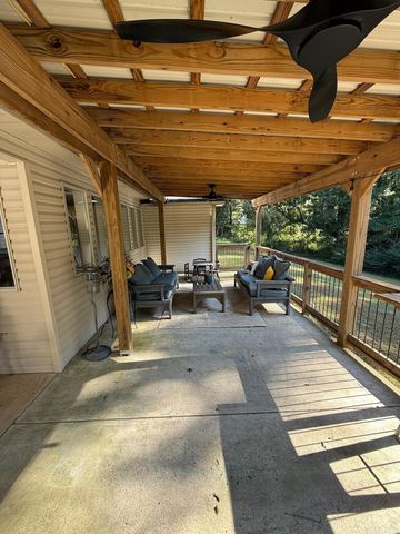 405 Doe Run Street, Nashville, AR 71852