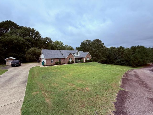 405 Doe Run Street, Nashville, AR 71852