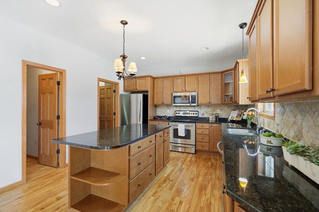 387 Liberty Park Drive, Oregon, WI 53575