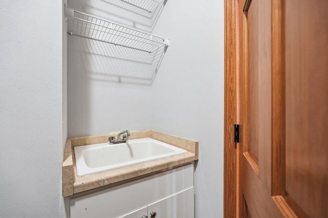 387 Liberty Park Drive, Oregon, WI 53575