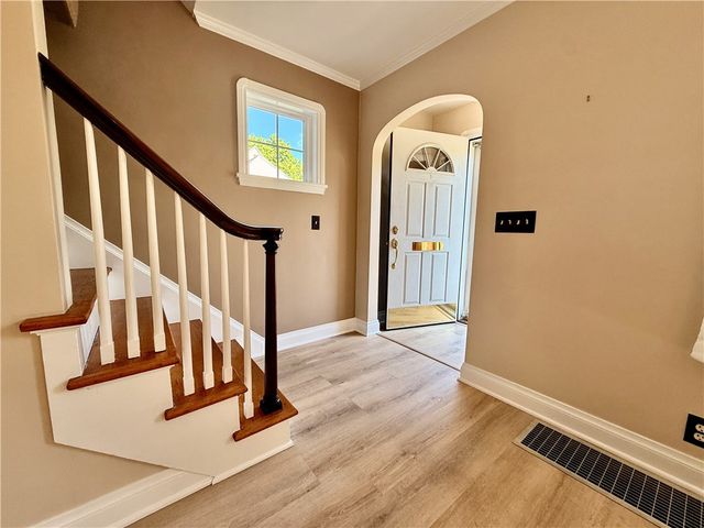 124 Gilbert Drive, Irondequoit, NY 14609