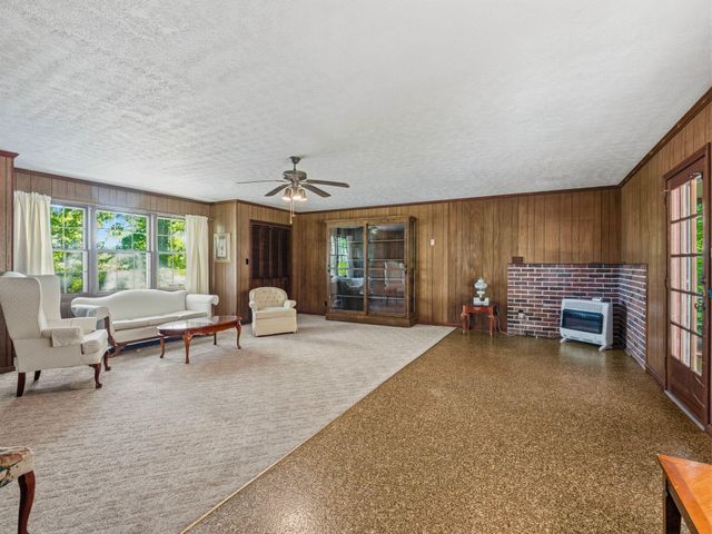 1115 Robin Ridge RD, Rocky Mount, VA 24151