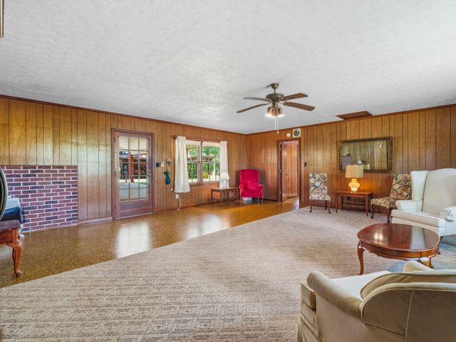 1115 Robin Ridge RD, Rocky Mount, VA 24151