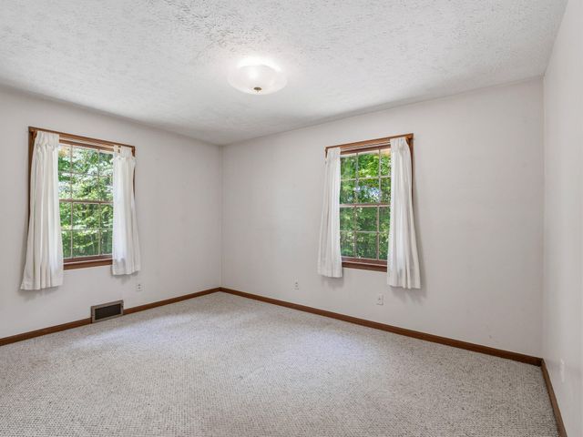 1115 Robin Ridge RD, Rocky Mount, VA 24151