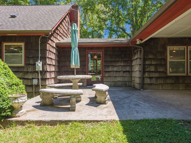 1115 Robin Ridge RD, Rocky Mount, VA 24151