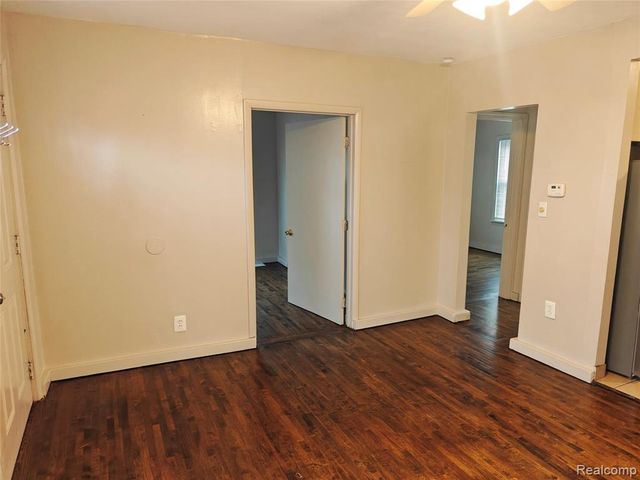 11667 Syracuse Street, Taylor, MI 48180