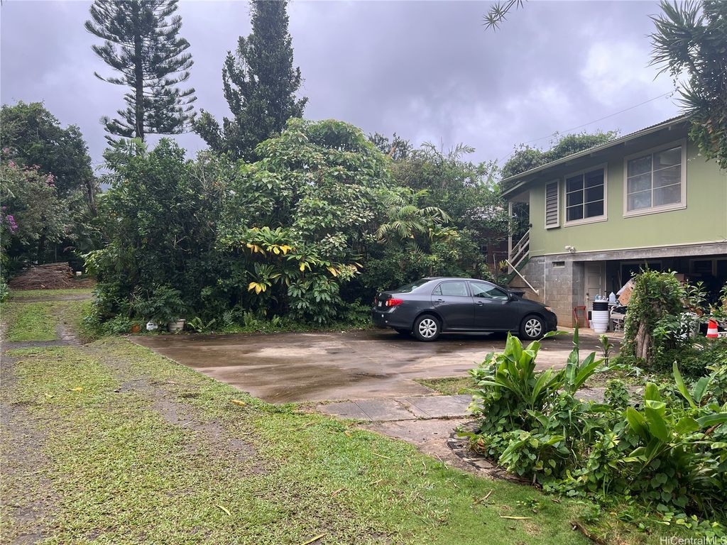 47-427 Ahuimanu Place, Kaneohe, HI 96744