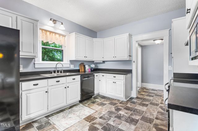 104 E Wilson Street, Mebane, NC 27302