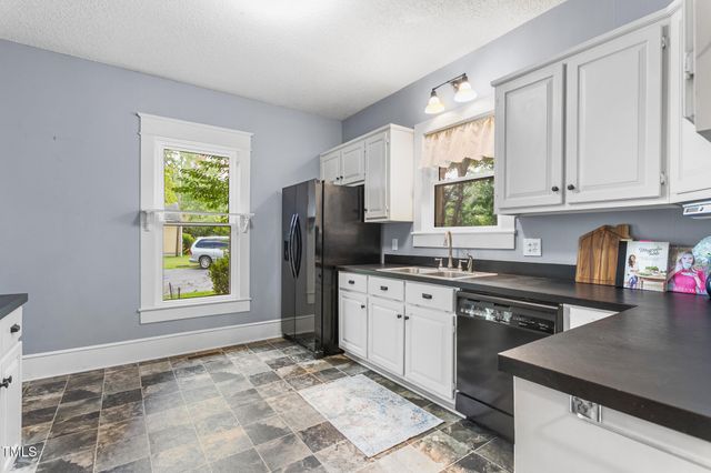 104 E Wilson Street, Mebane, NC 27302