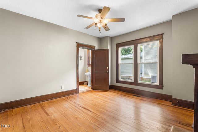 104 E Wilson Street, Mebane, NC 27302