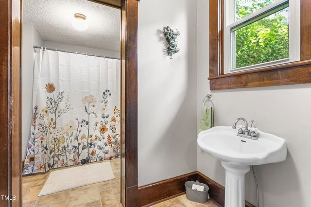 104 E Wilson Street, Mebane, NC 27302