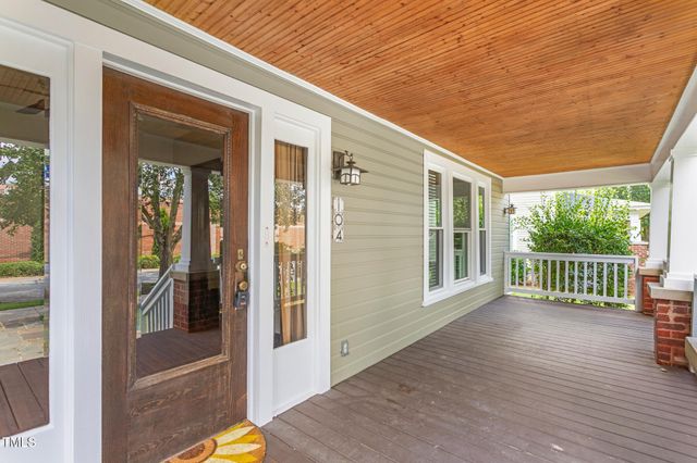 104 E Wilson Street, Mebane, NC 27302